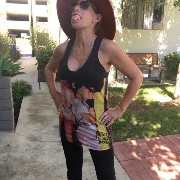 Meet your Posher, Leiza - Picture 6 of 7